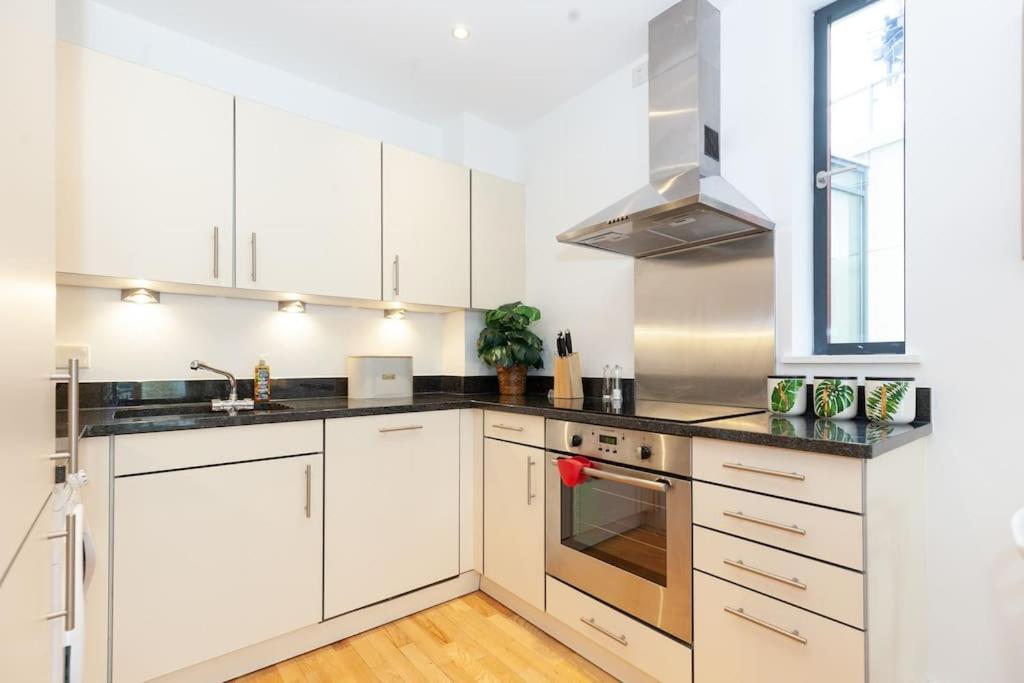 Oxfordshire Living - The Tolkien Apartment - อ็อกซ์ฟอร์ด ภายนอก รูปภาพ